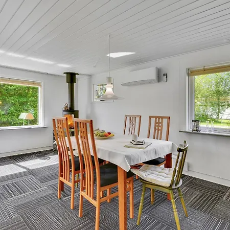 Pet Friendly In With Wifi * Tarm