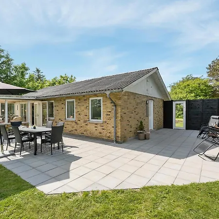 Pet Friendly In With Wifi Holiday home *