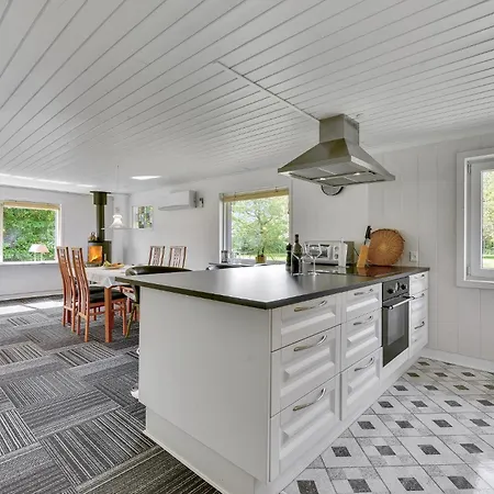 Holiday home Pet Friendly In With Wifi