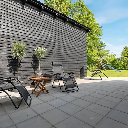 Feriehus Dejligt Hjem I Med Wifi Tarm