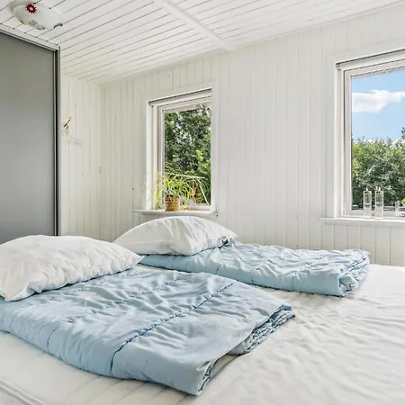 Pet Friendly In With Wifi * Tarm