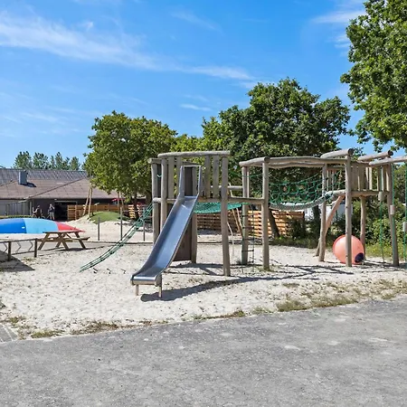 Pet Friendly In With Wifi Holiday home